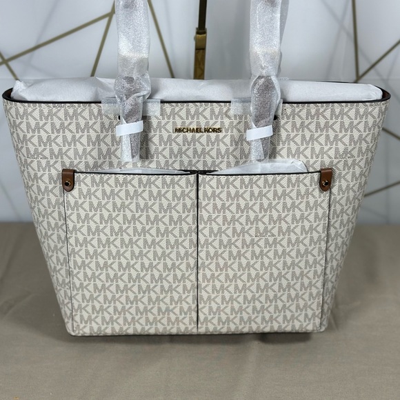 NWT MICHAEL KORS Jet Set Tote - Picture 2 of 5